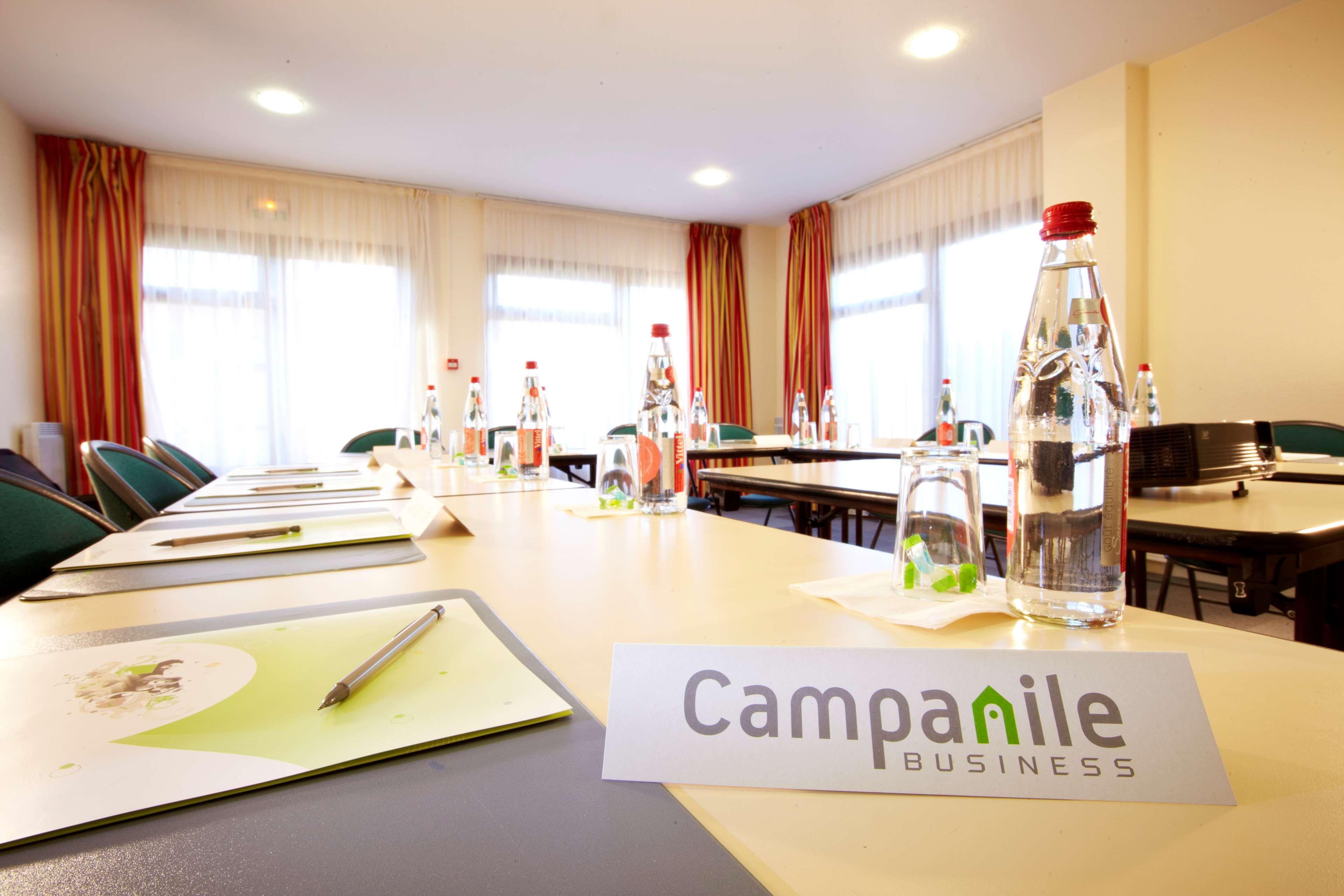 Campanile Manosque Hotel Exterior foto