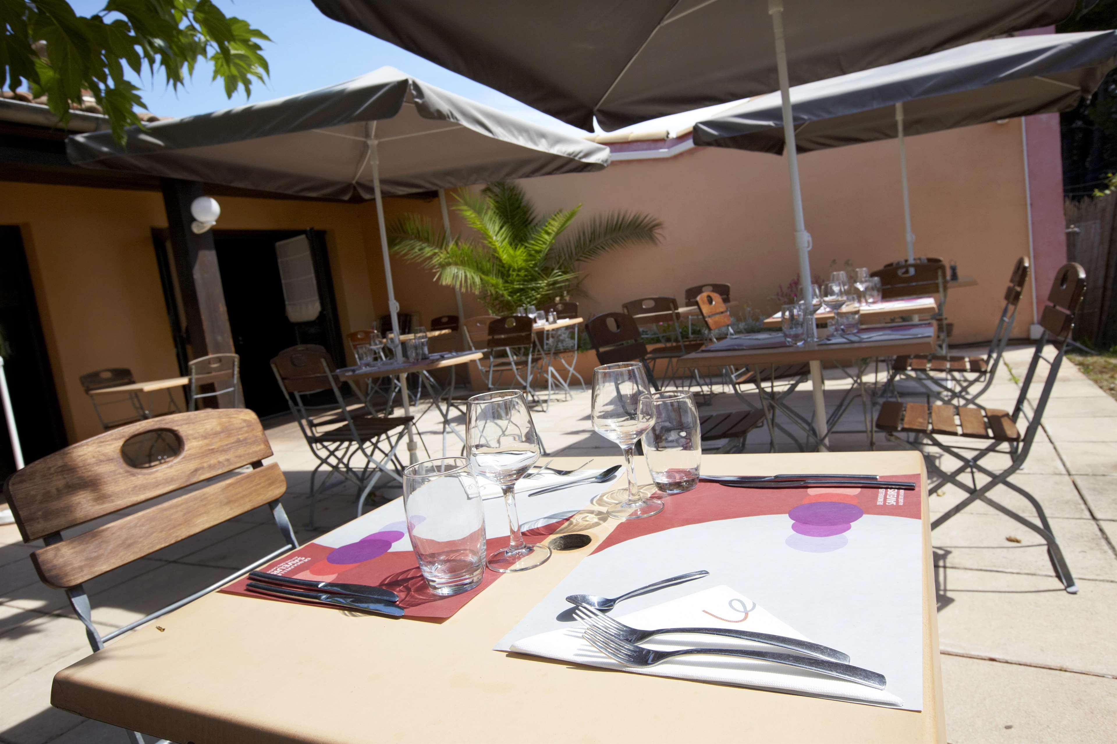 Campanile Manosque Hotel Exterior foto