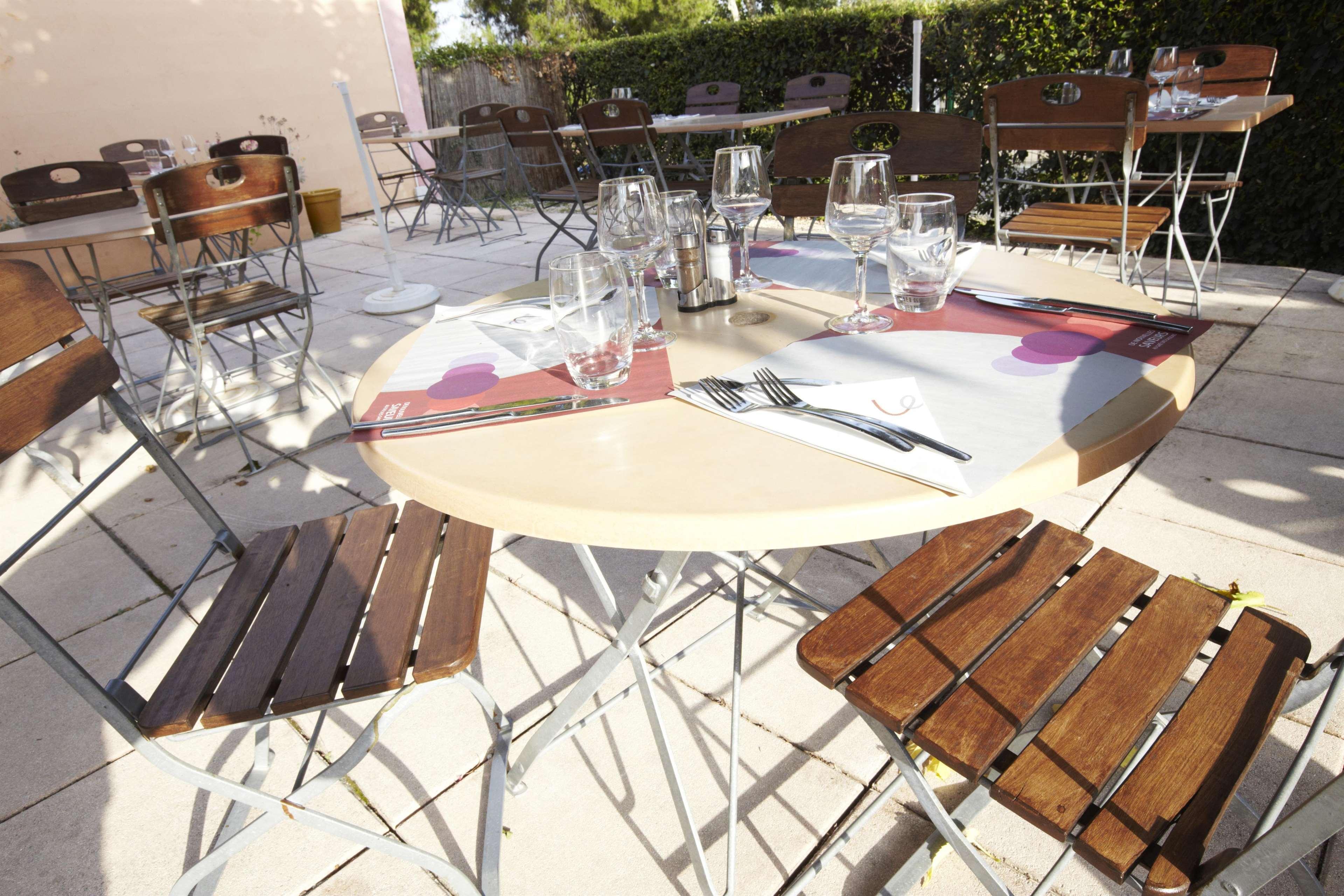 Campanile Manosque Hotel Exterior foto