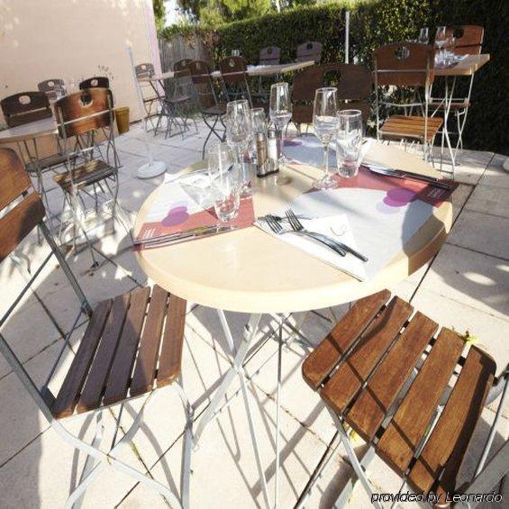 Campanile Manosque Hotel Exterior foto